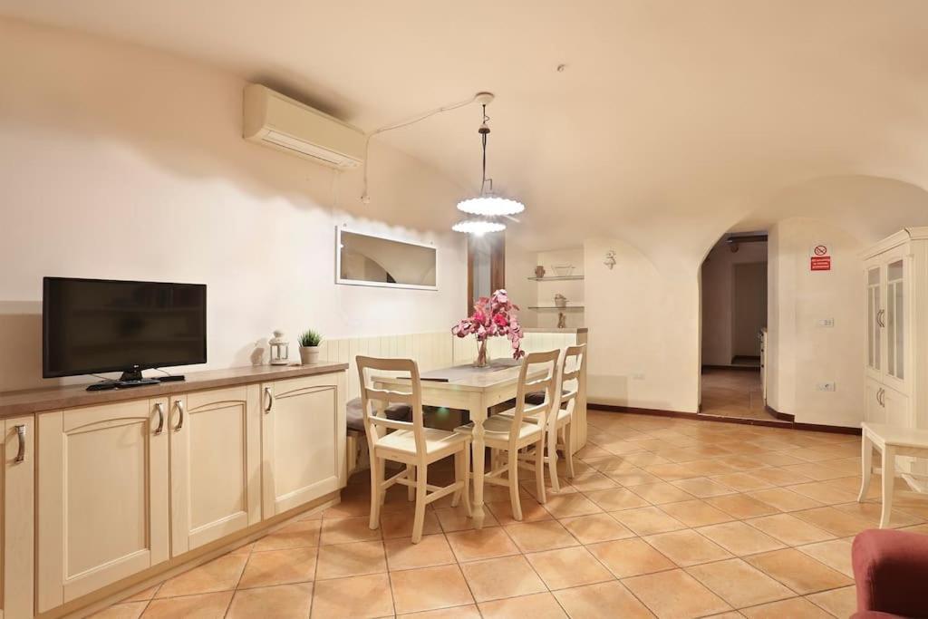 Romantica Suite Firenze 2 Cls Central Market & Dome ภายนอก รูปภาพ